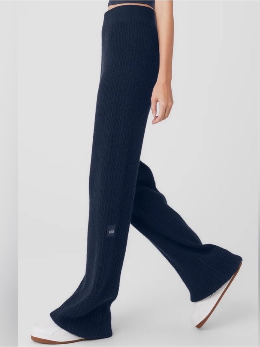 alo yoga Cashmere Women’s Small Navy Blue High Waisted Plush Waffle Luxury
